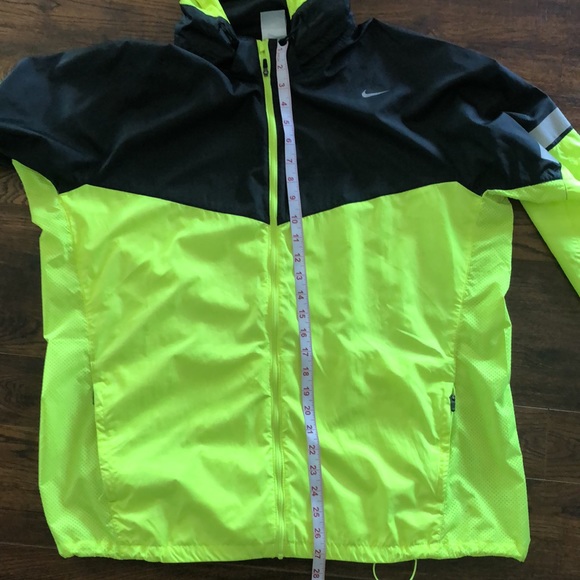 Nike Running Jacket Men’s - Picture 7 of 7